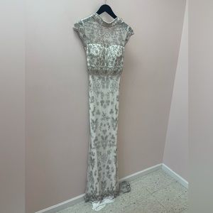 Size 0 Sherri Hill Formal Dress/Bridal